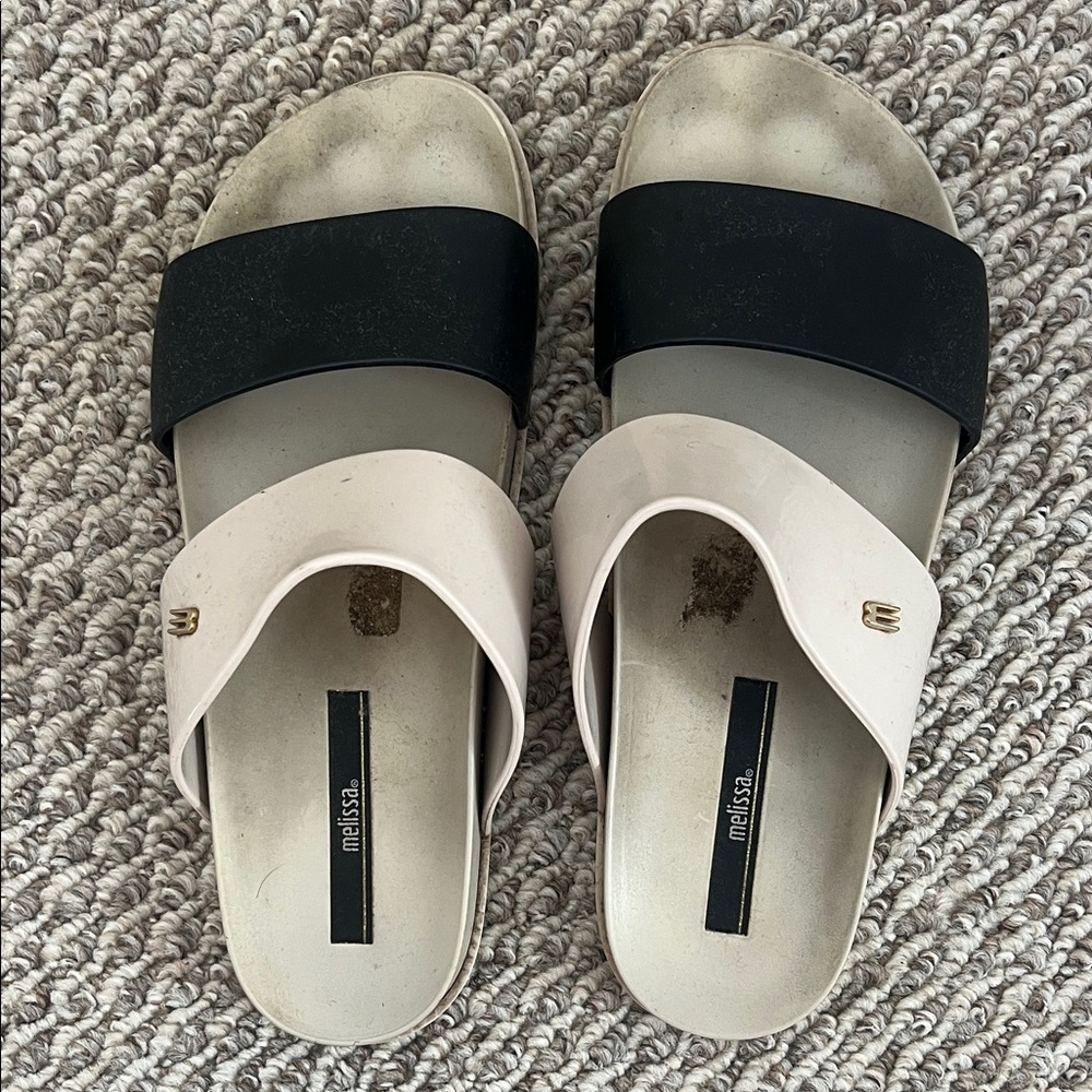 Melissa Women's Black and Cream Slide Sandals